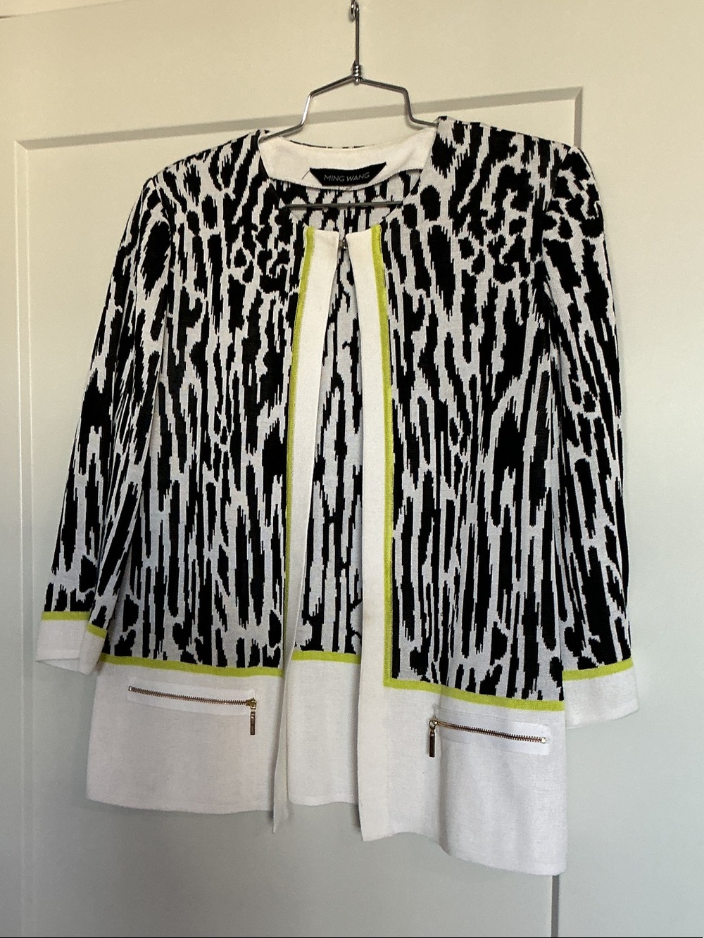 Ming Wang Black & White Abstract Open-Front Jacket with Lime Trim